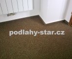 Koberec se soklem